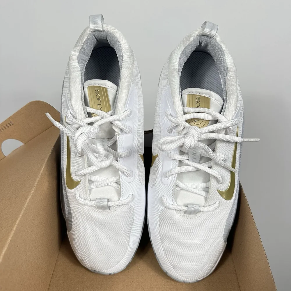 Nike ISOFLY GS Youth Basketball Hoop Shoes White Gold Youth Size 6.5